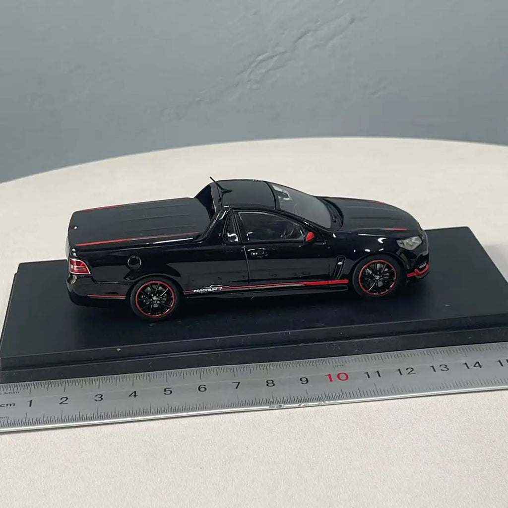 1/43 scale Biante Holden VFII Magnum Ute